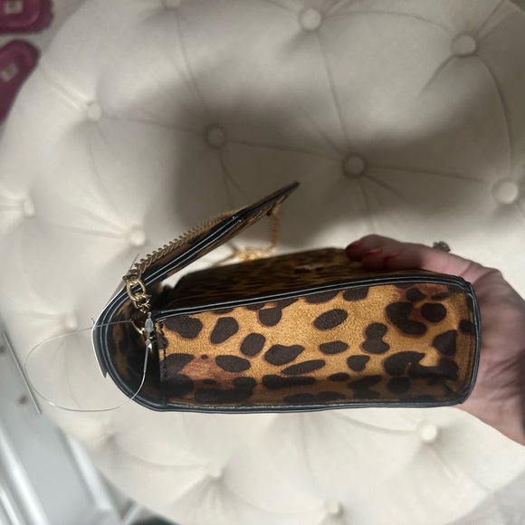 Leopard Print Chain Shoulder Bag - Picture 5 of 5